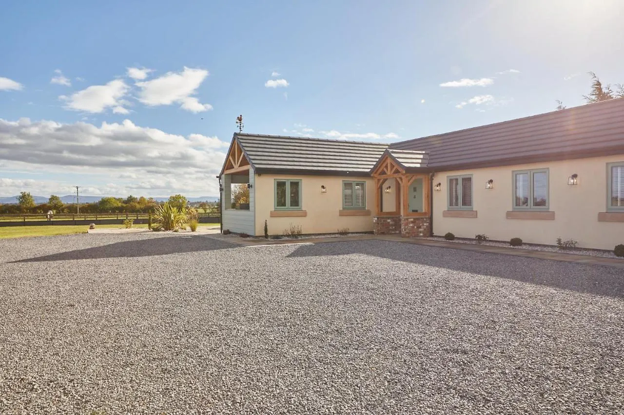 Host & Stay - The Stables Yarm